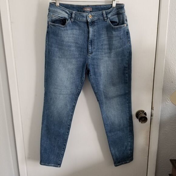 DL1961  Skinny High rise Jean's - Picture 1 of 3